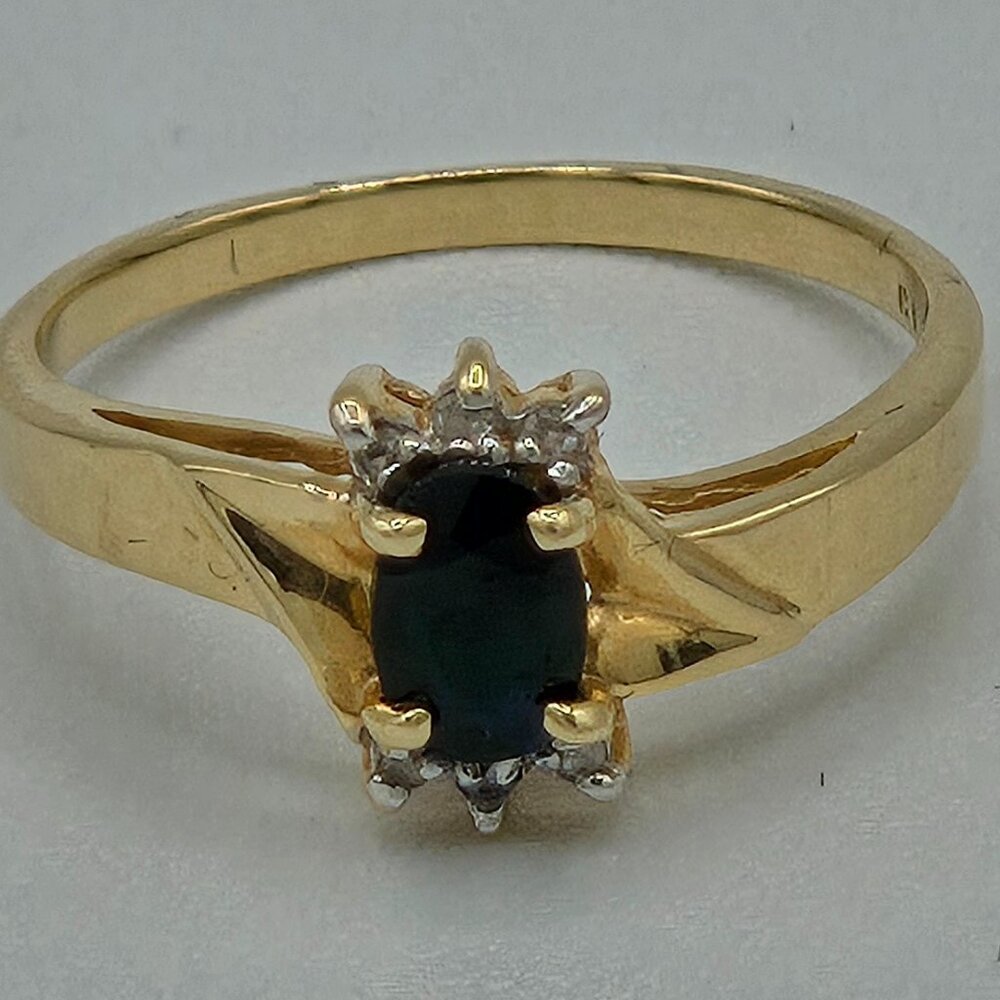 10K Yellow Gold Dark Blue Marquis Sapphire and Diamond Ring Size 6 .5